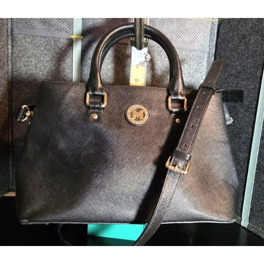 Cross Grain Leather Metro City - Like New!